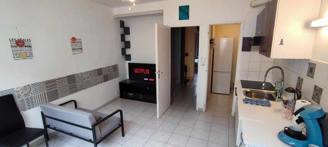 Appartement au cœur de ville à 2 mins de la gare Agen Extérieur photo