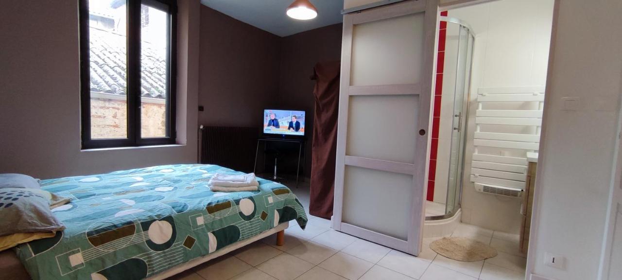 Appartement au cœur de ville à 2 mins de la gare Agen Extérieur photo